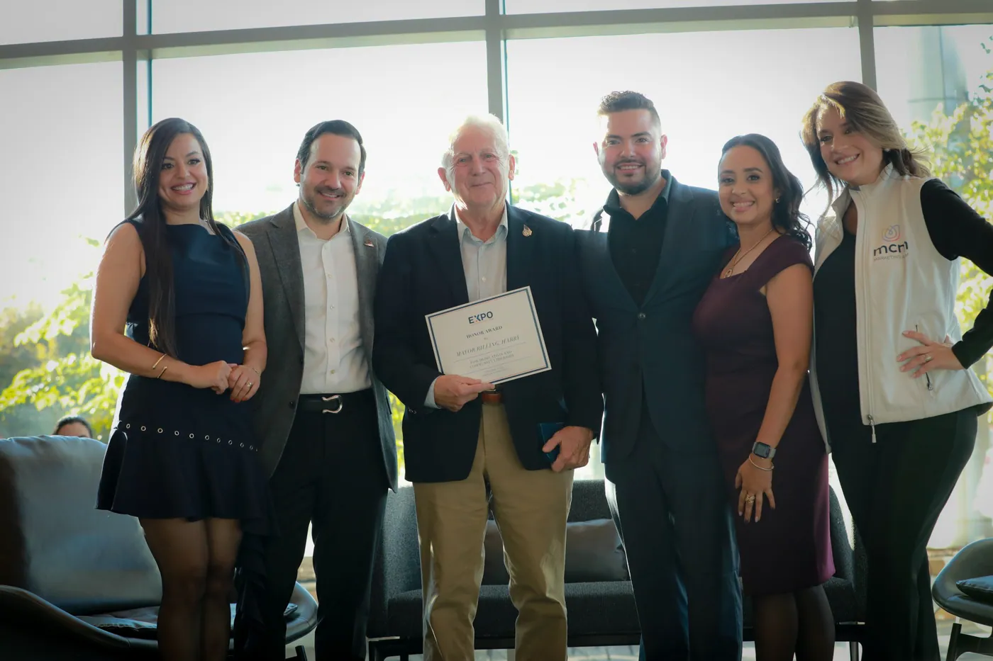 Expo Honor Award presented to the mayor during the ceremony